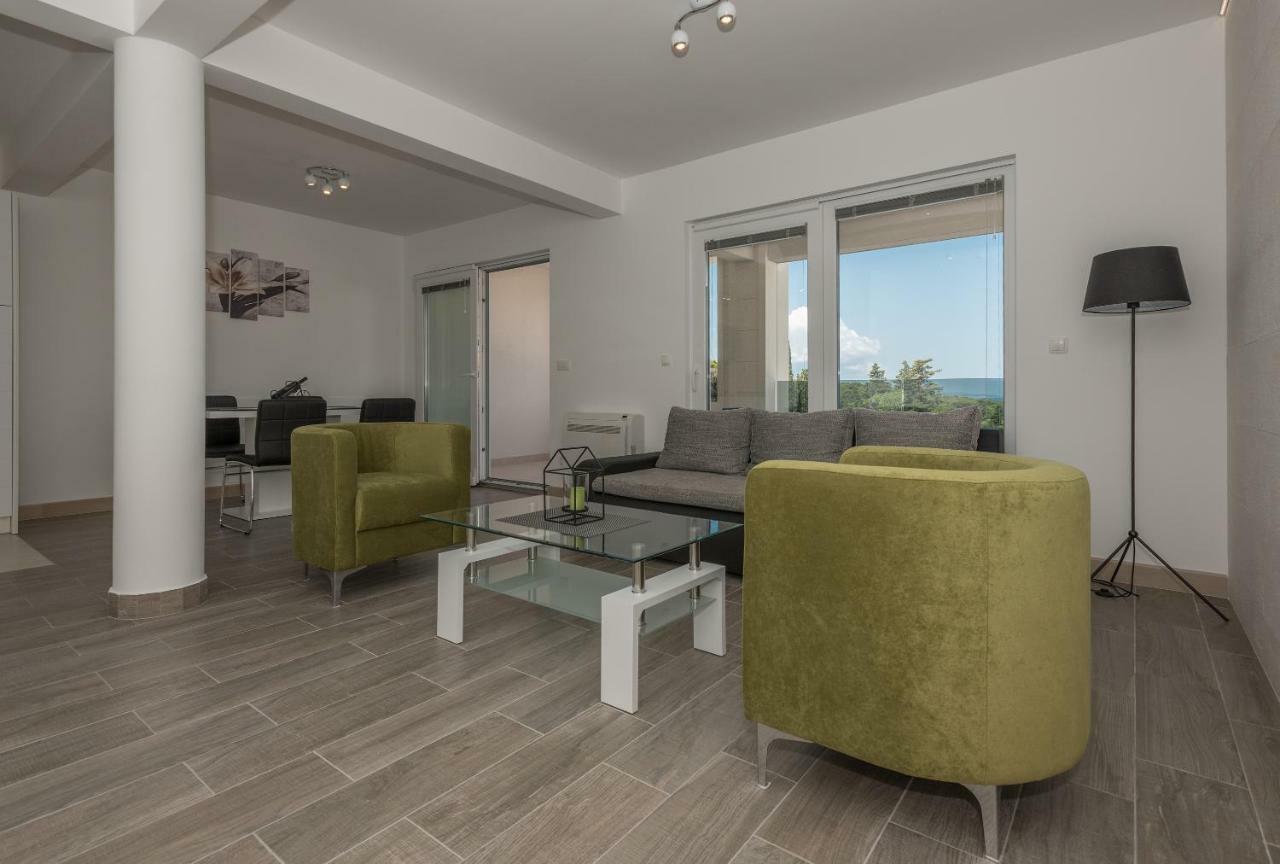 Apartments Villa Hadria Makarska Exterior foto